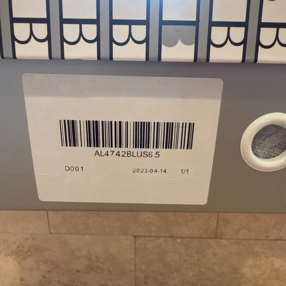 Newbella Peep Toe Stiletto Heel Mousse Fit Sandals - Sz 6.5 - Black - Picture 9 of 9